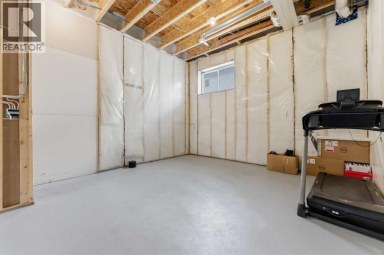 99 Aquila Way NW Calgary Alberta photo 30
