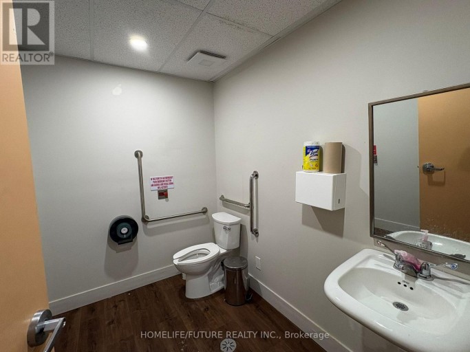 296 - 284-296 MARKHAM ROAD, Toronto (Scarborough Village), Ontario, M1J3C5