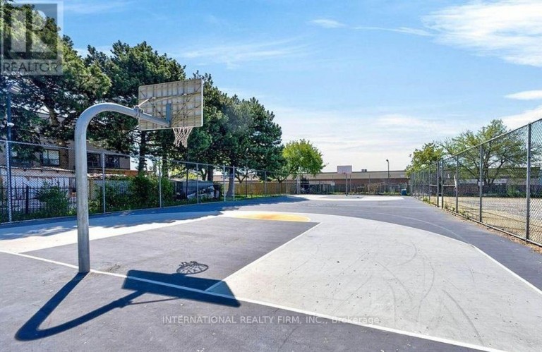 1111 - 50 LOTHERTON PATHWAY, Toronto (Yorkdale-Glen Park), Ontario, M6B2G8