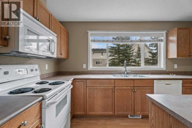 255 Prestwick Acres Lane SE Calgary Alberta photo 17