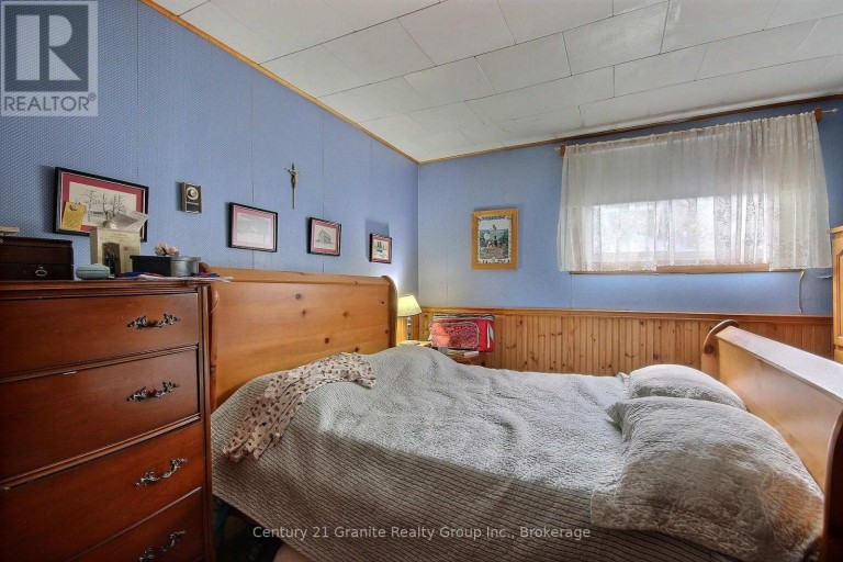 1051 HALLS LAKE ROAD, Algonquin Highlands (Stanhope), Ontario, K0M1S0