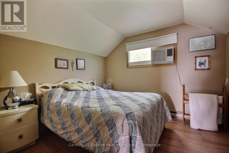 1051 HALLS LAKE ROAD, Algonquin Highlands (Stanhope), Ontario, K0M1S0