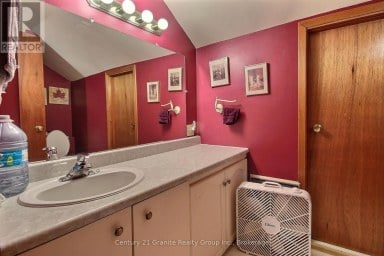 1051 HALLS LAKE ROAD Algonquin Highlands (Stanhope) Ontario photo 16