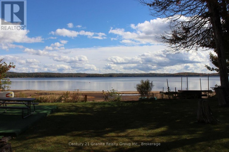 1051 HALLS LAKE ROAD, Algonquin Highlands (Stanhope), Ontario, K0M1S0