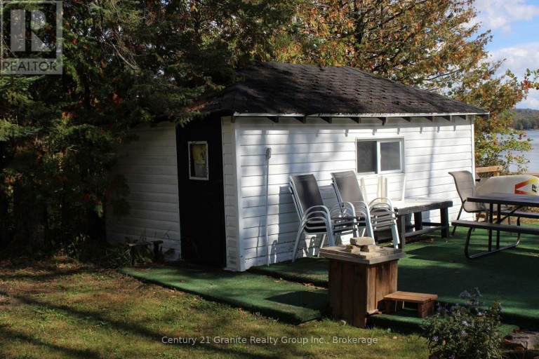 1051 HALLS LAKE ROAD, Algonquin Highlands (Stanhope), Ontario, K0M1S0