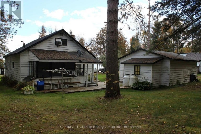 1051 HALLS LAKE ROAD, Algonquin Highlands (Stanhope), Ontario, K0M1S0
