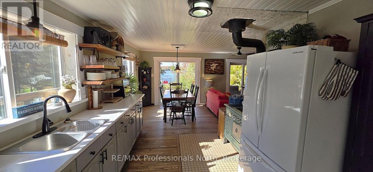 346 EAST WHALLEY LAKE ROAD, Magnetawan, Ontario, P0A1P0