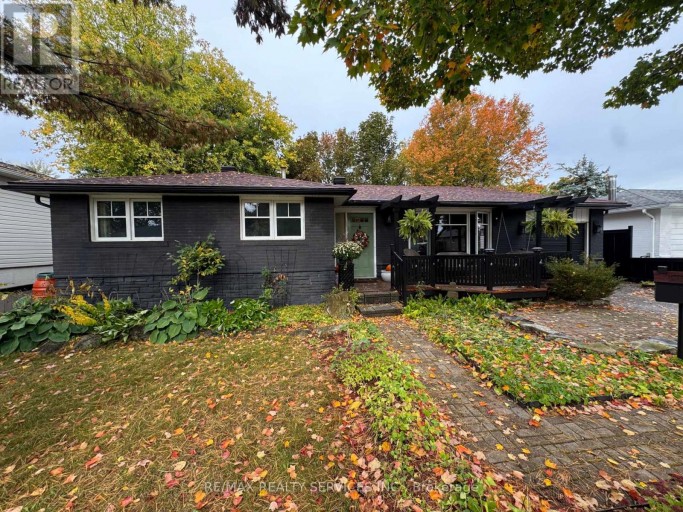 82 EDELWILD DRIVE, Orangeville, Ontario, L9W2Y7