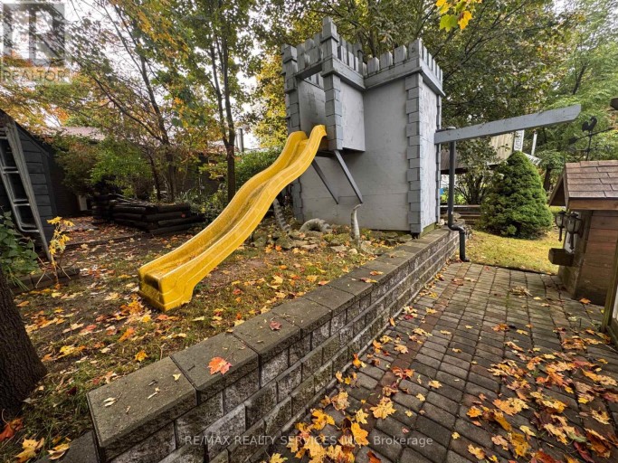 82 EDELWILD DRIVE, Orangeville, Ontario, L9W2Y7