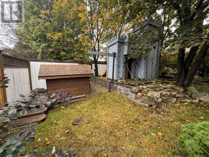 82 EDELWILD DRIVE, Orangeville, Ontario, L9W2Y7