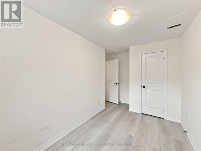 102 CADILLAC CRESCENT, Brampton (Fletcher's Meadow), Ontario, L7A3B4