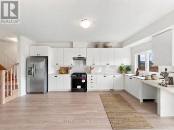102 CADILLAC CRESCENT Brampton (Fletcher's Meadow) Ontario photo 4