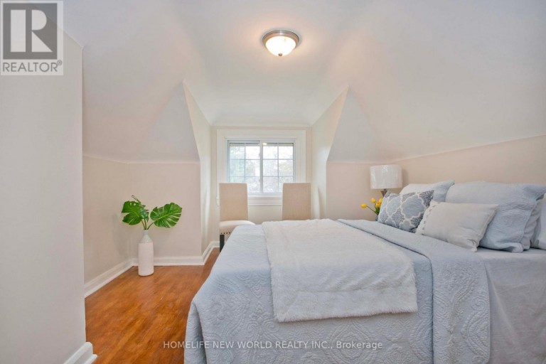 74 HADDON AVENUE N, Hamilton (Westdale), Ontario, L8S4A5