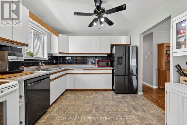 645 BAYVIEW DRIVE, Midland, Ontario, L4R4Y7