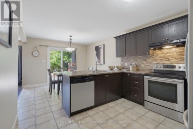 1197 SMITHER ROAD London North (North I) Ontario photo 13