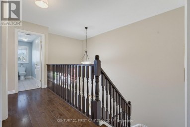 1197 SMITHER ROAD London North (North I) Ontario photo 19