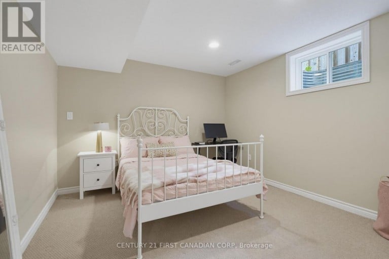 1197 SMITHER ROAD, London North (North I), Ontario, N6G5R8