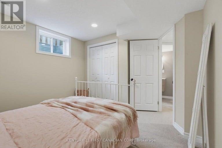 1197 SMITHER ROAD, London North (North I), Ontario, N6G5R8