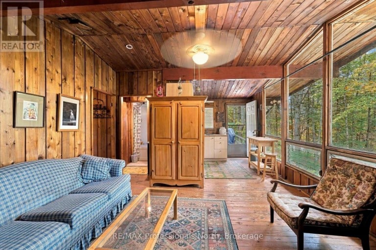 1086 DRAGONFLY LANE, Minden Hills (Snowdon), Ontario, K0M2K0