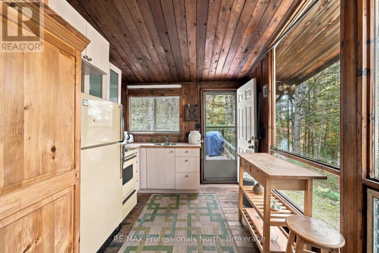 1086 DRAGONFLY LANE, Minden Hills (Snowdon), Ontario, K0M2K0