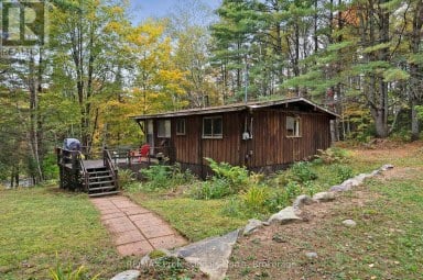 1086 DRAGONFLY LANE Minden Hills (Snowdon) Ontario photo 4