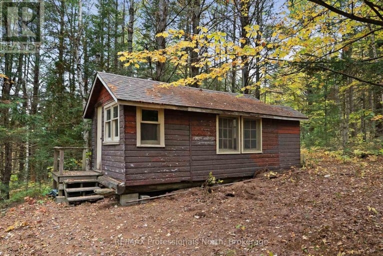 1086 DRAGONFLY LANE, Minden Hills (Snowdon), Ontario, K0M2K0