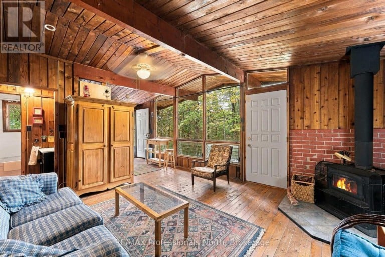 1086 DRAGONFLY LANE, Minden Hills (Snowdon), Ontario, K0M2K0