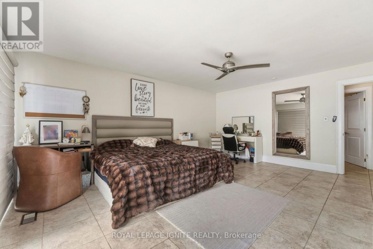 8 RIDGEVALE DRIVE, Markham (Box Grove), Ontario, L6B1A8