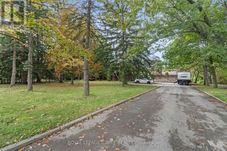 8 RIDGEVALE DRIVE, Markham (Box Grove), Ontario, L6B1A8