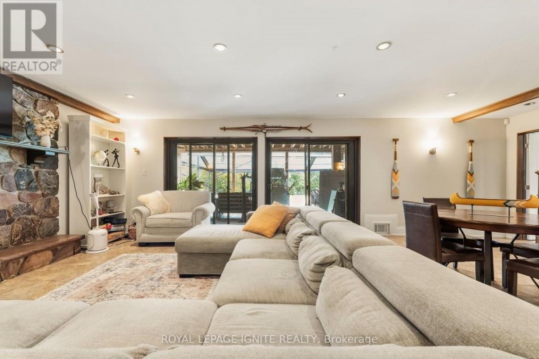 8 RIDGEVALE DRIVE, Markham (Box Grove), Ontario, L6B1A8