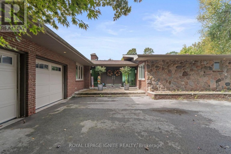 8 RIDGEVALE DRIVE, Markham (Box Grove), Ontario, L6B1A8