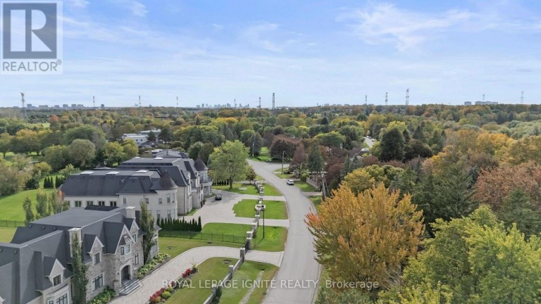 8 RIDGEVALE DRIVE, Markham (Box Grove), Ontario, L6B1A8