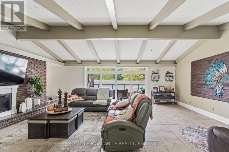 8 RIDGEVALE DRIVE, Markham (Box Grove), Ontario, L6B1A8