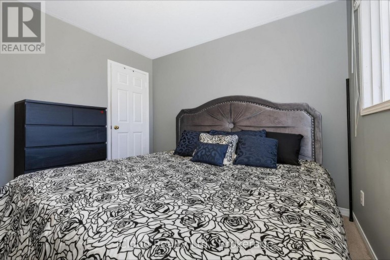62 CASTLEHILL ROAD, Brampton (Northwood Park), Ontario, L6X4E1