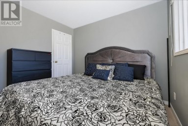 62 CASTLEHILL ROAD Brampton (Northwood Park) Ontario photo 34