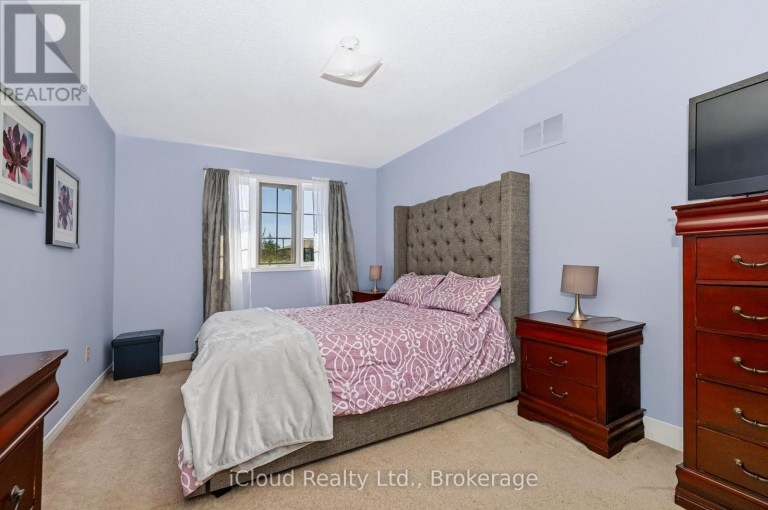 62 CASTLEHILL ROAD, Brampton (Northwood Park), Ontario, L6X4E1