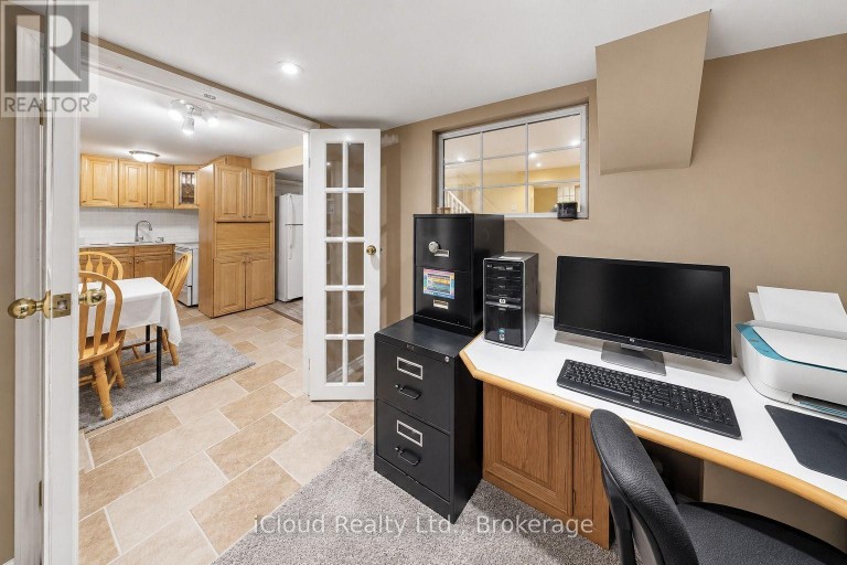 62 CASTLEHILL ROAD, Brampton (Northwood Park), Ontario, L6X4E1