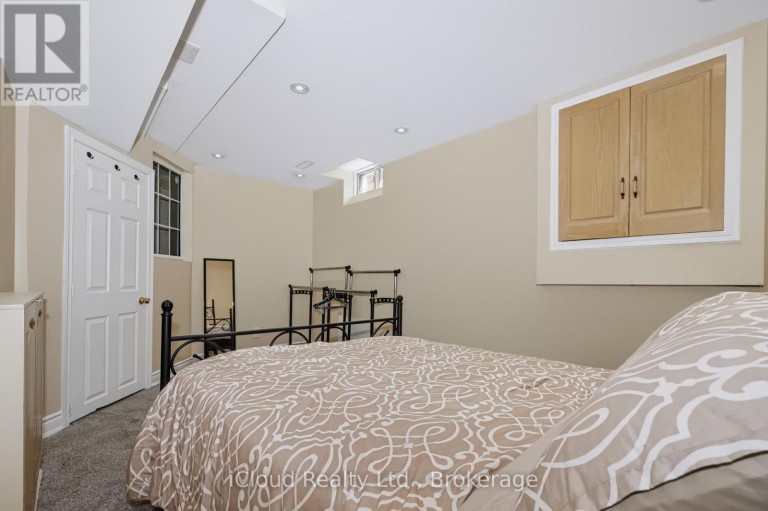 62 CASTLEHILL ROAD, Brampton (Northwood Park), Ontario, L6X4E1