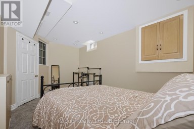 62 CASTLEHILL ROAD Brampton (Northwood Park) Ontario photo 48
