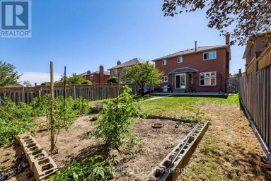 62 CASTLEHILL ROAD Brampton (Northwood Park) Ontario photo 8