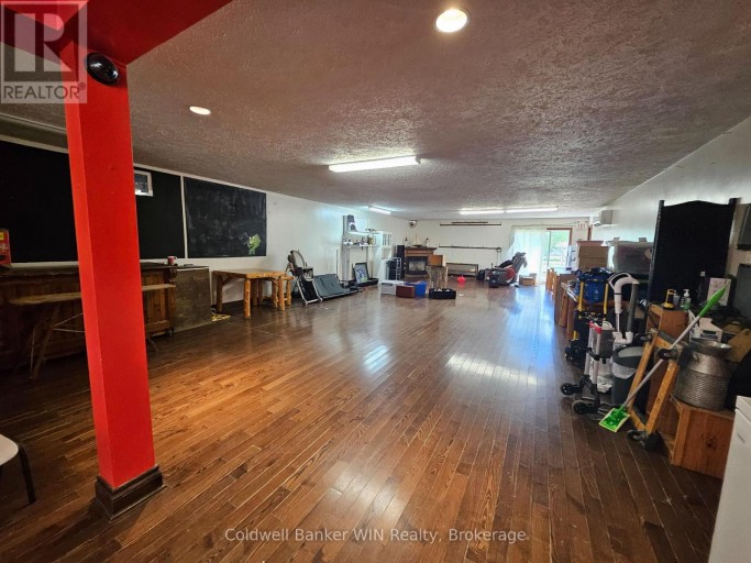 17 ARTHUR STREET E, Minto, Ontario, N0G1Z0
