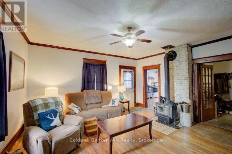 17 ARTHUR STREET E, Minto, Ontario, N0G1Z0