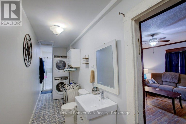 17 ARTHUR STREET E, Minto, Ontario, N0G1Z0