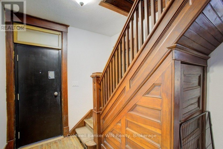 17 ARTHUR STREET E, Minto, Ontario, N0G1Z0
