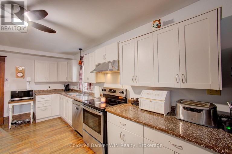 17 ARTHUR STREET E, Minto, Ontario, N0G1Z0