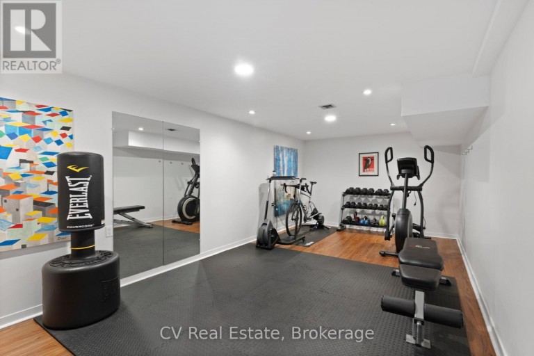 31 AUCHMAR ROAD, Hamilton (Mohawk), Ontario, L9C1C6