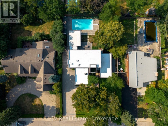 31 AUCHMAR ROAD, Hamilton (Mohawk), Ontario, L9C1C6