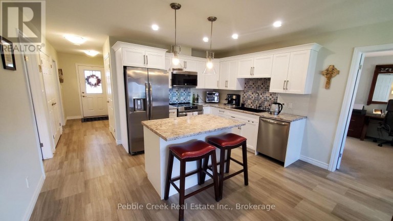 83 HURON HEIGHTS DRIVE, Ashfield-Colborne-Wawanosh (Colborne), Ontario, N7A0C1