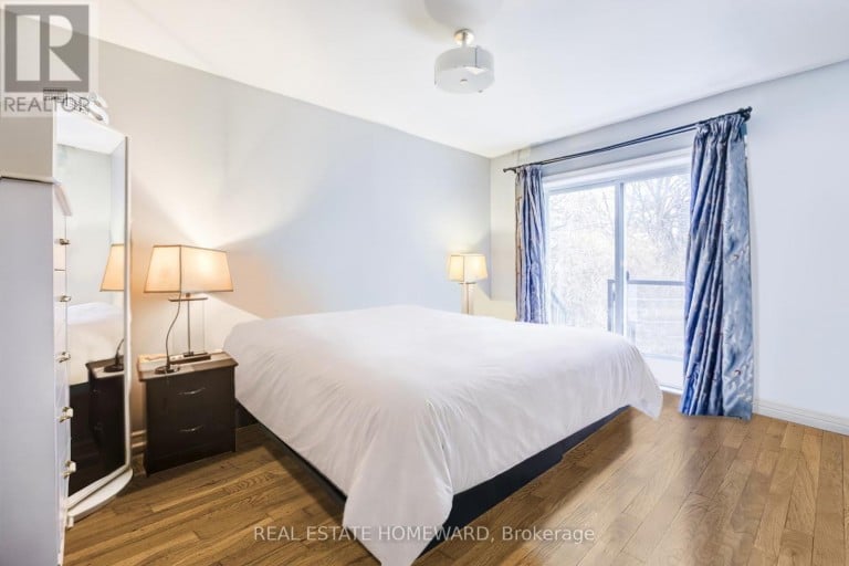 4 MOORECROFT CRESCENT, Toronto (Ionview), Ontario, M1K3V1