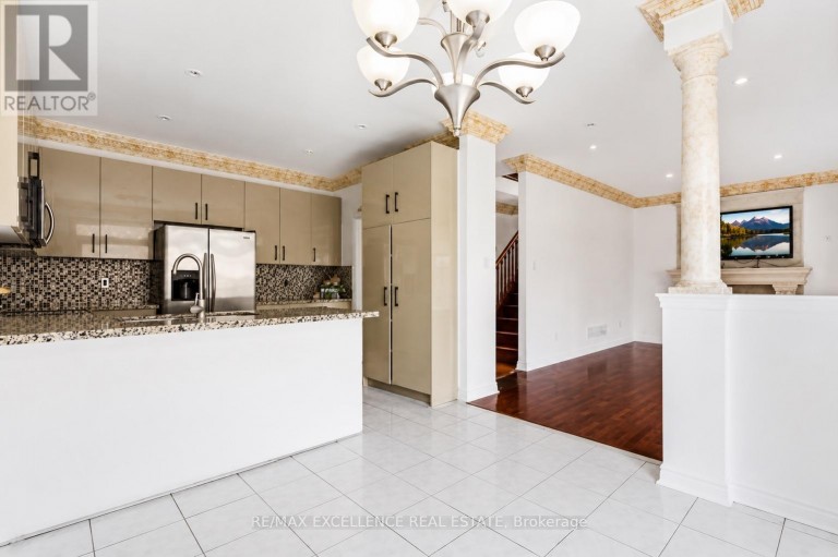 21 CASTLE MOUNTAIN DRIVE, Brampton (Sandringham-Wellington), Ontario, L6R2W9